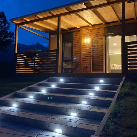 Hisa Uran Ferienhaus *