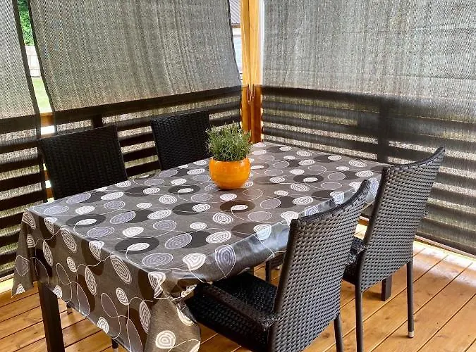 Dom wakacyjny Hisa Uran