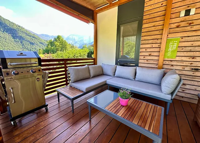 Dom wakacyjny Hisa Uran *