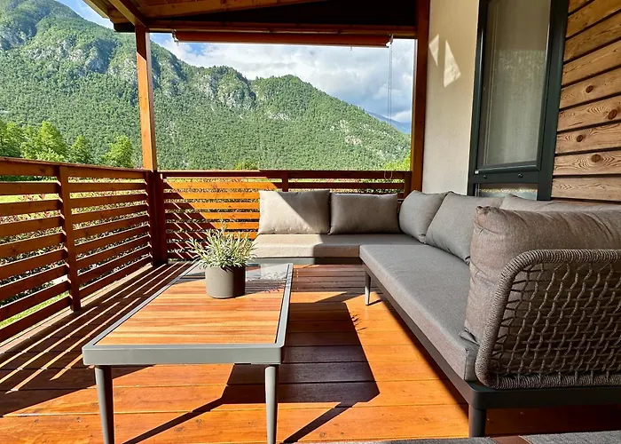 Hisa Uran Dom wakacyjny